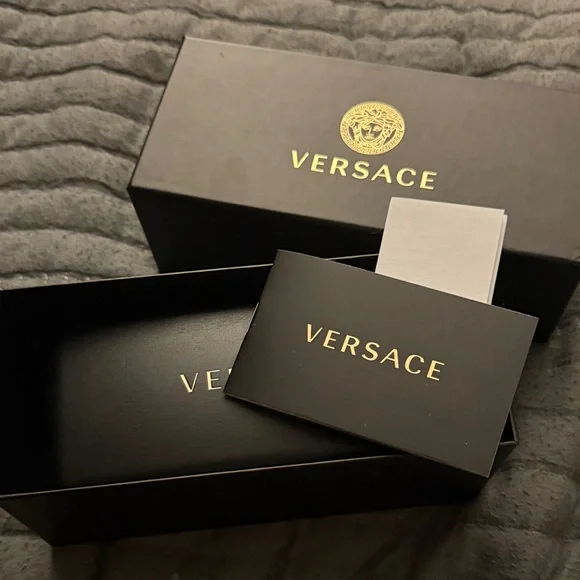 Versace Black Square Women's Sunglasses with Dark Lenses - Picture 7 of 10